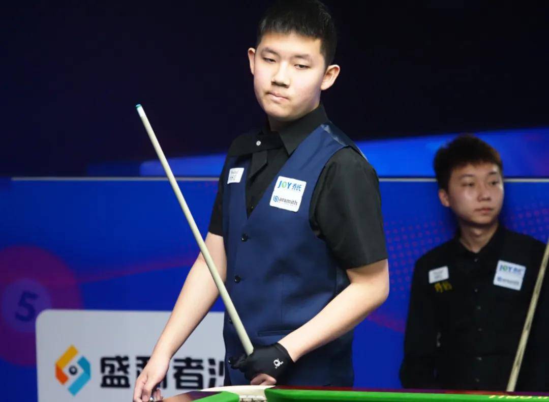 每名球员都 每名球员都