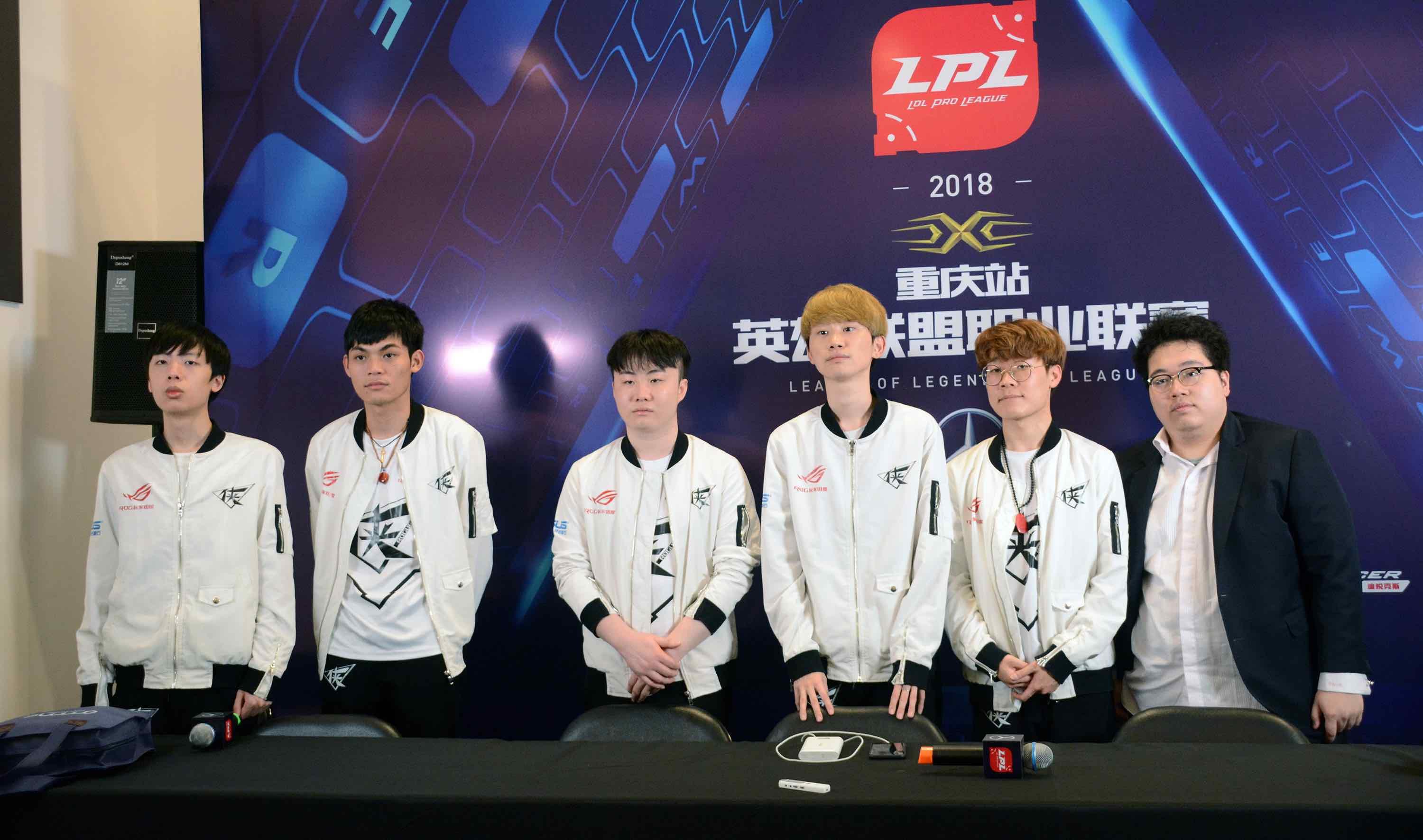 两位超级明 两位超级明