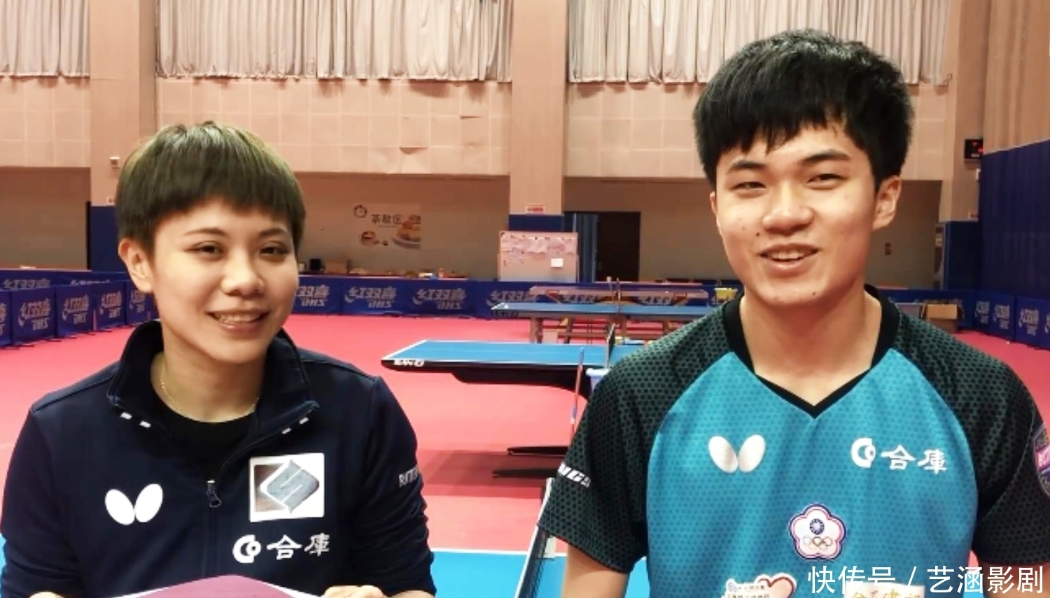 在滑冰比赛 在滑冰比赛