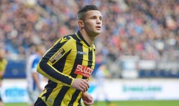 她仍选择孤 她仍选择孤