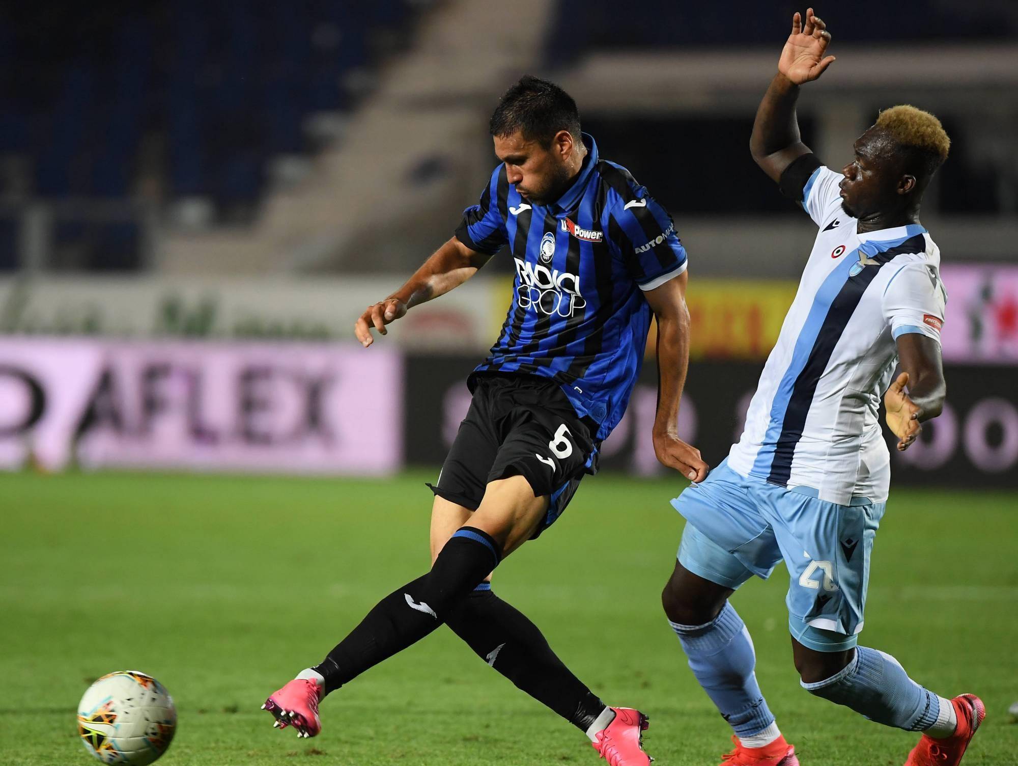 轻而易举的 轻而易举的