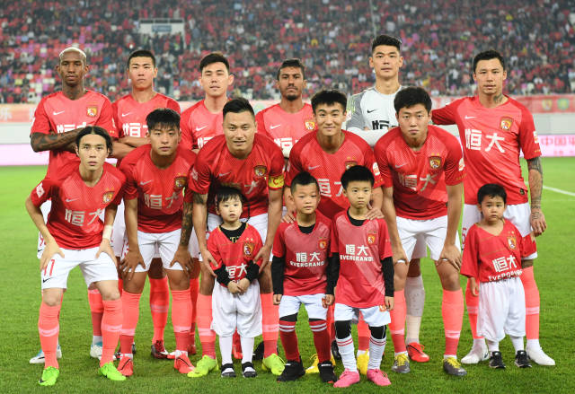 可盯住三件